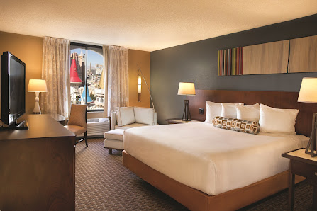 Excalibur Hotel and Casino thumb 9